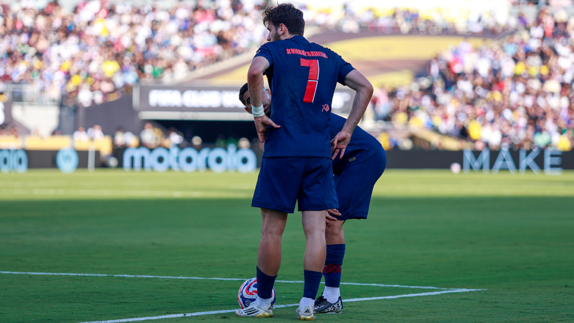 PSG enfrenta a Lorient para seguir en la punta PSG enfrenta a Lorient para seguir en la punta